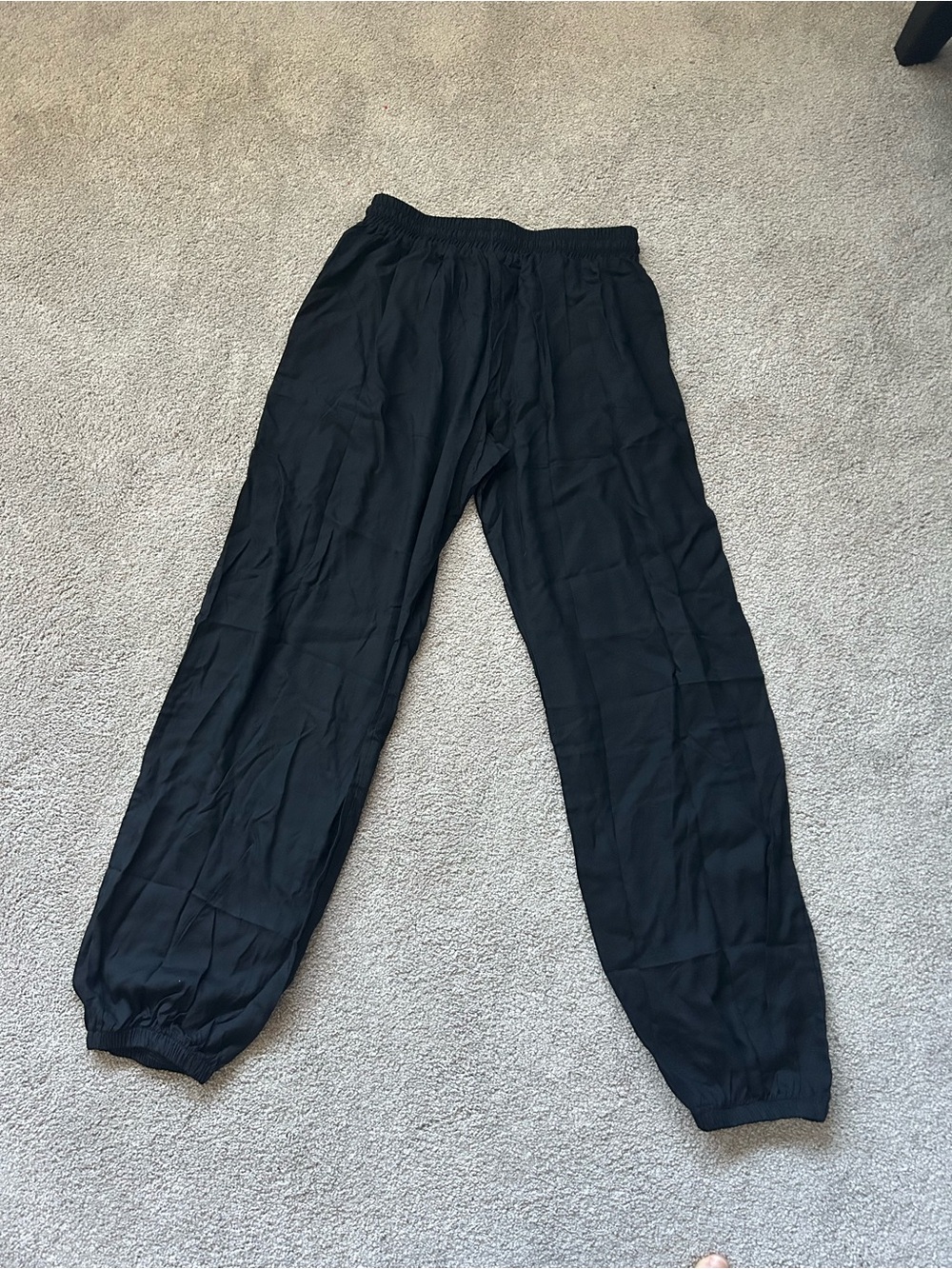 Women's Black Elastic-Waist Drawstring Jogger Pants - Picture 2 of 4